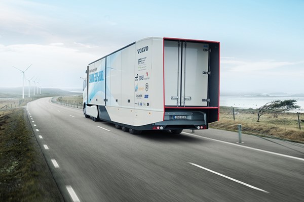 Volvo Concept Truck TradeTrucks2