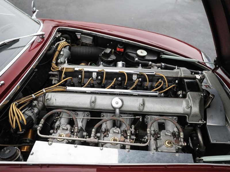 Aston Martin DB4 GT Zagato engine