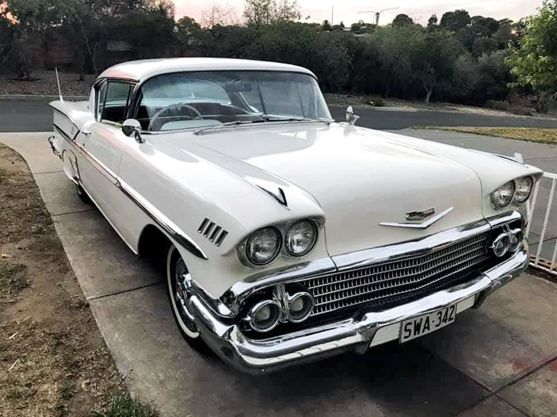 1958 Impala tempter front side