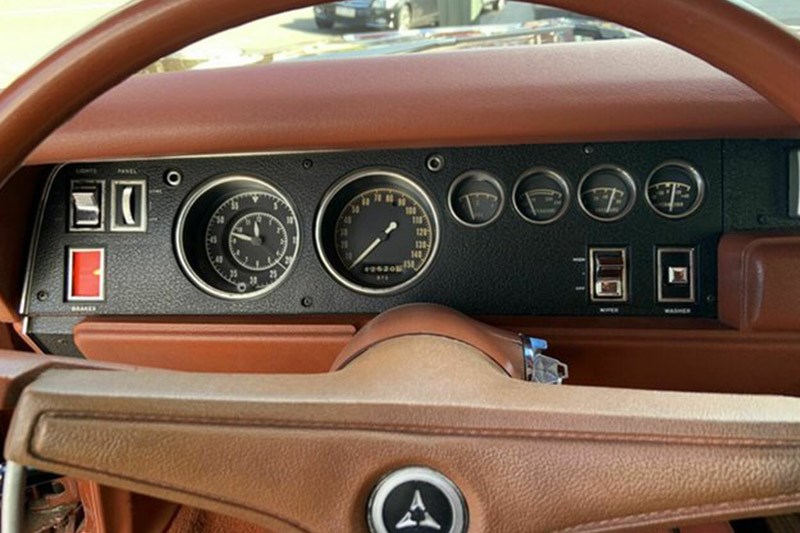dodge charger dash