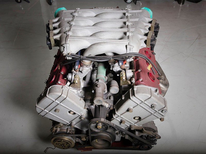 BHauction rare spares F40 engine