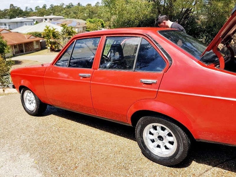 Escort MkII rear side