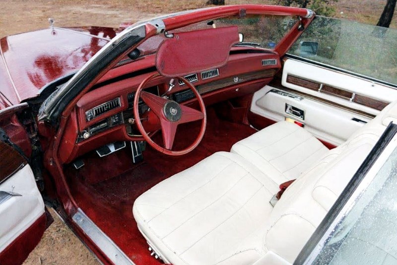 Cadillac Eldorado interior