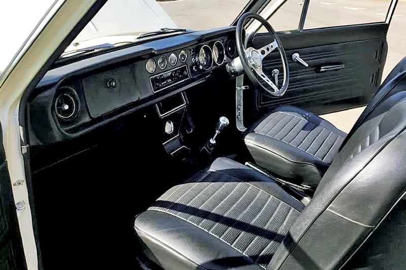 lotus cortina interior