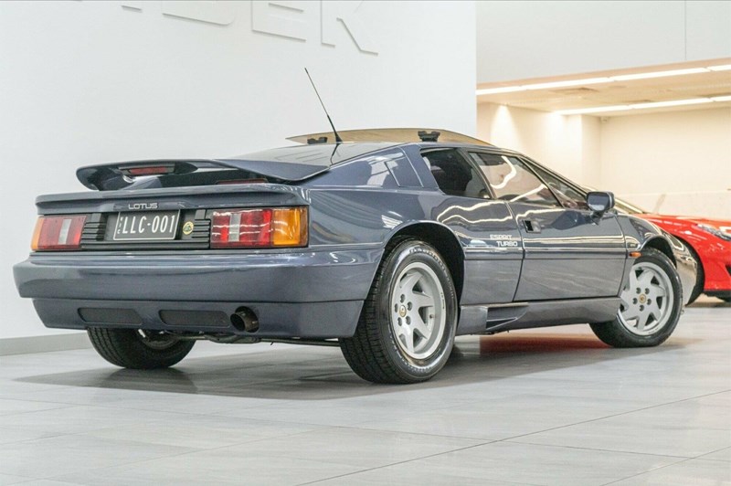 Lotus Esprit Turbo rear side