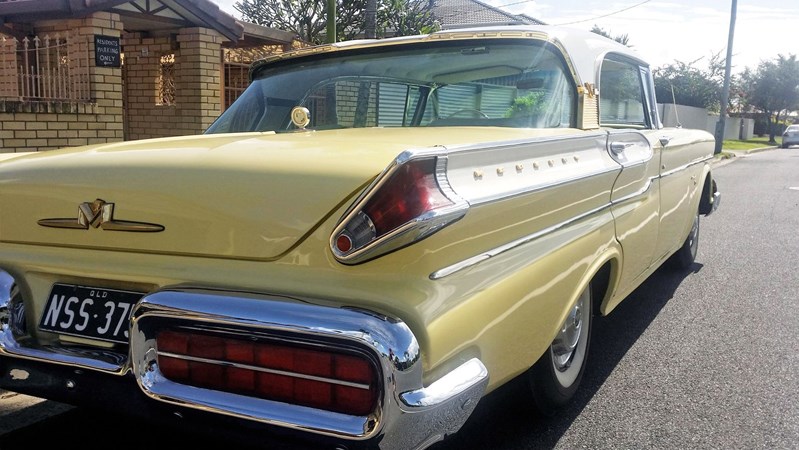 Mercury Turnpike Cruiser rear side