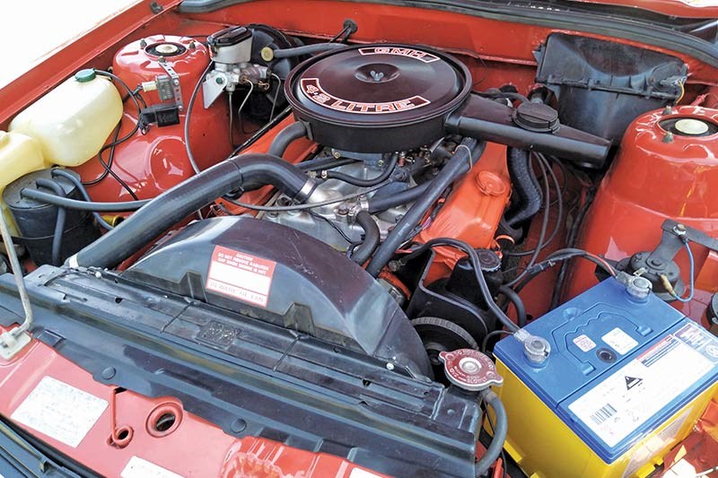 holden vb commodore engine bay