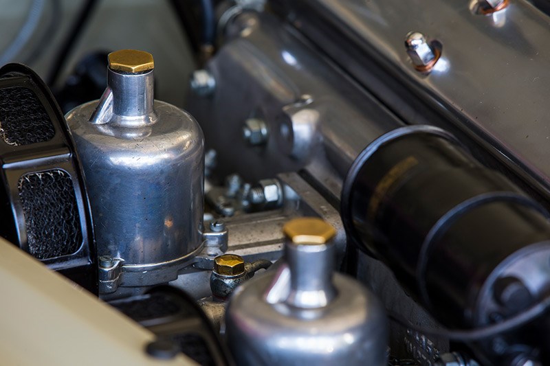 jaguar xk120 engine bay 2