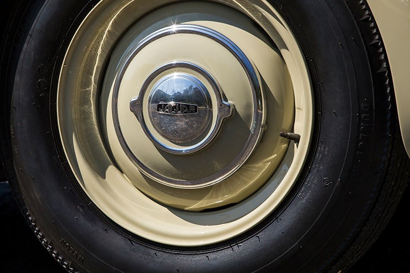 jaguar xk120 wheel