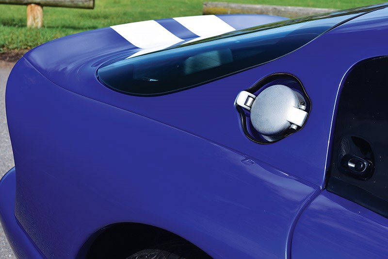 dodge viper fuel cap