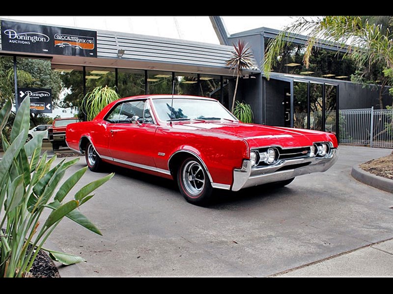 oldsmobile cutlass