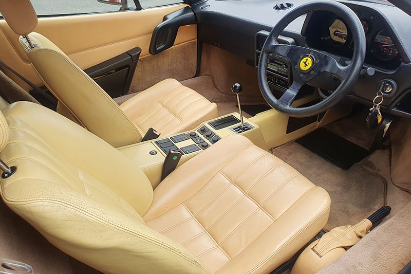 ferrari 328 gts interior