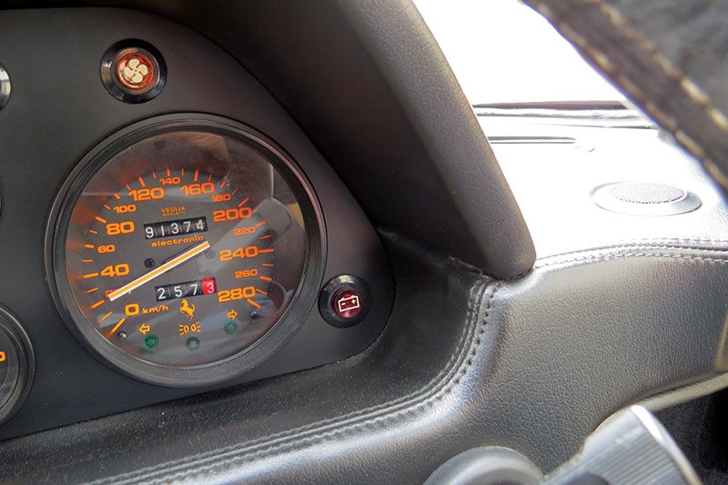 ferrari 328 gts dash 2