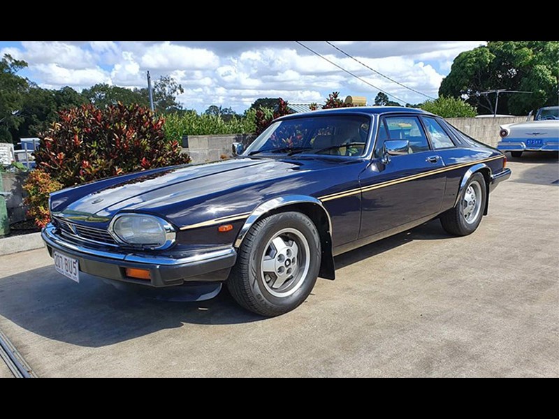 xjs