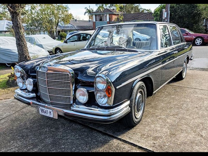 MB w109SEL