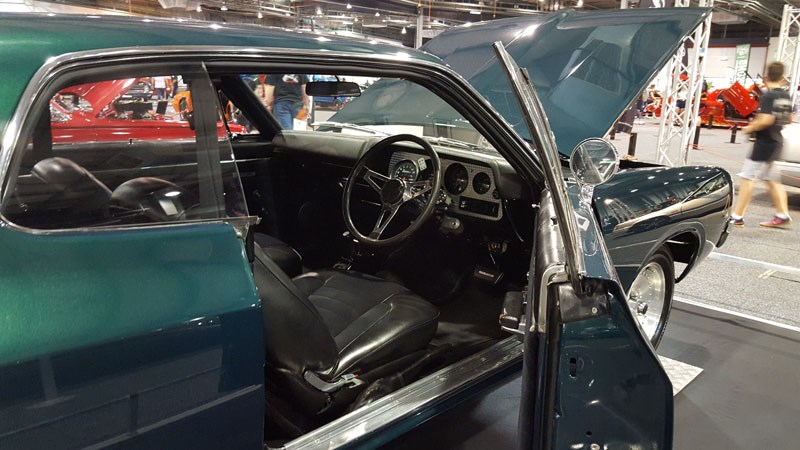 60 Amazing interior on this VH Valiant coupe