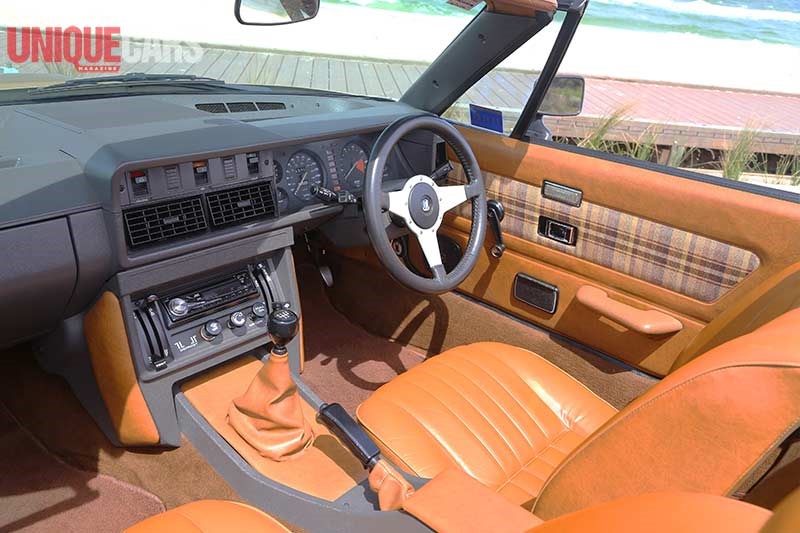 triumph tr8 interior 2