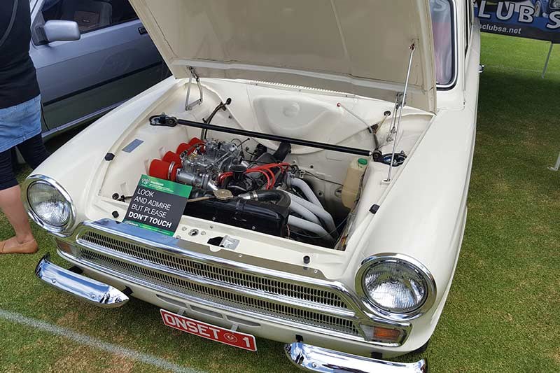 16 mark 1 cortina