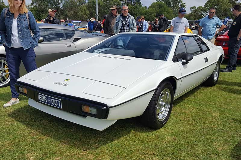 6 first gen lotus esprit