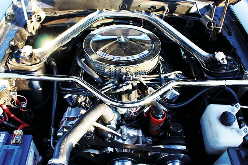 ford mustang convertible engine