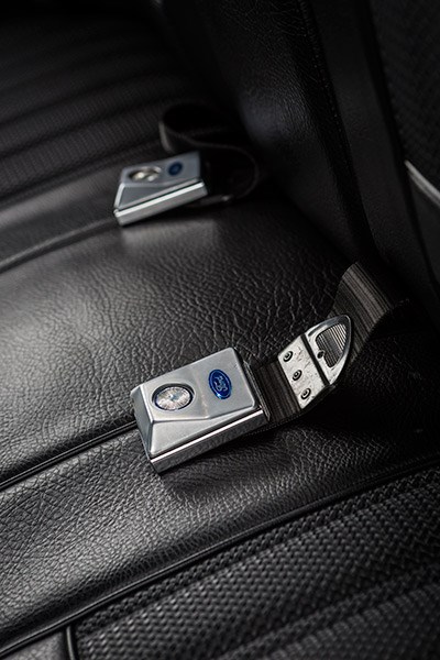 ford falcon xy seat belts