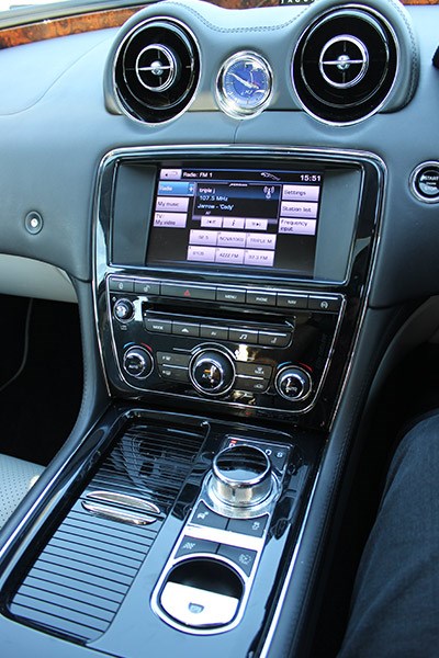 jaguar console