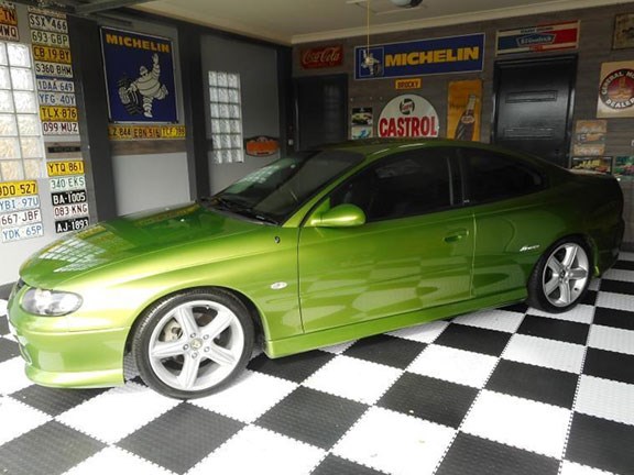 2002 V2 Holden Monaro CV6