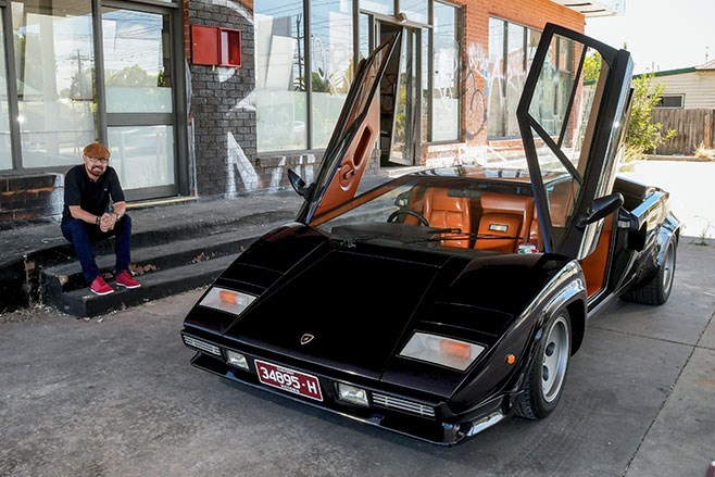 lamborghini countach 2