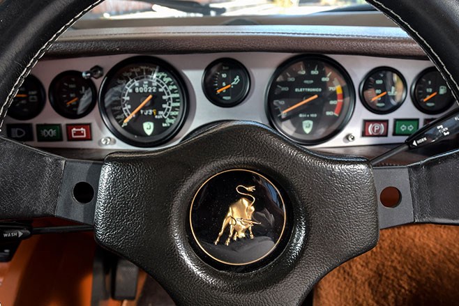 lamborghini countach dash