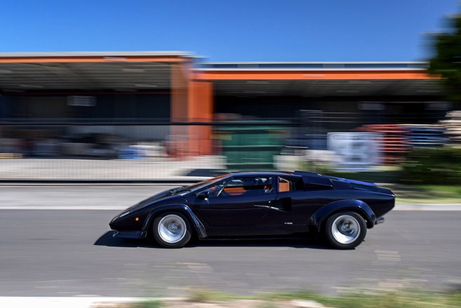 lamborghini countach onroad 3