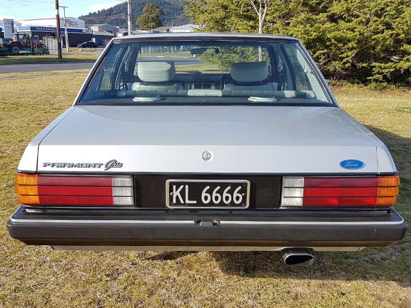 1982 Ford XD Fairmont Ghia