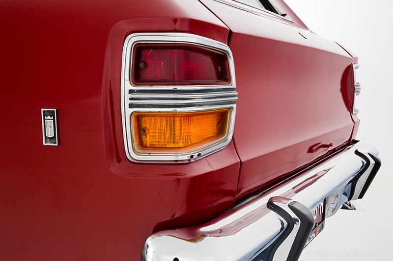 ford xy falcon wagon tail light