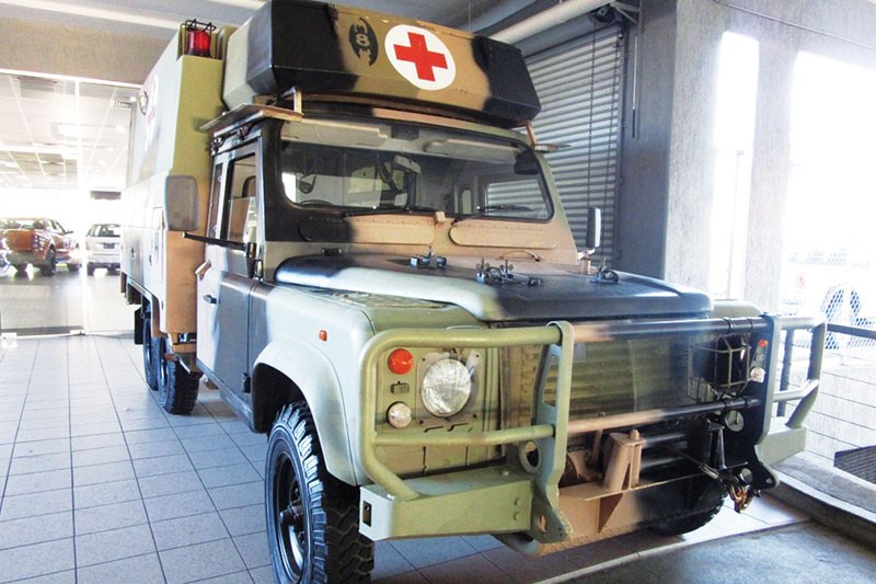 land rover 1