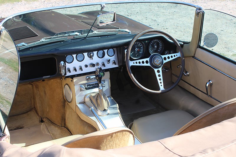 jaguar etype dash