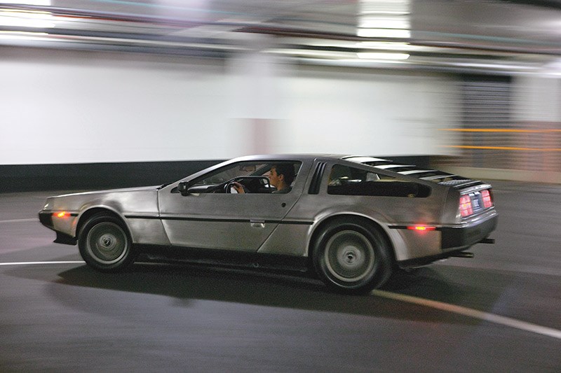 UC 289 Delorean 6409