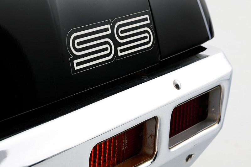 holden hq ss badge