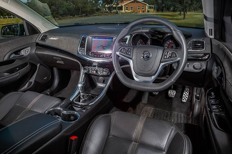 vf commodore interior