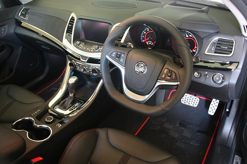 holden commodore director interior front