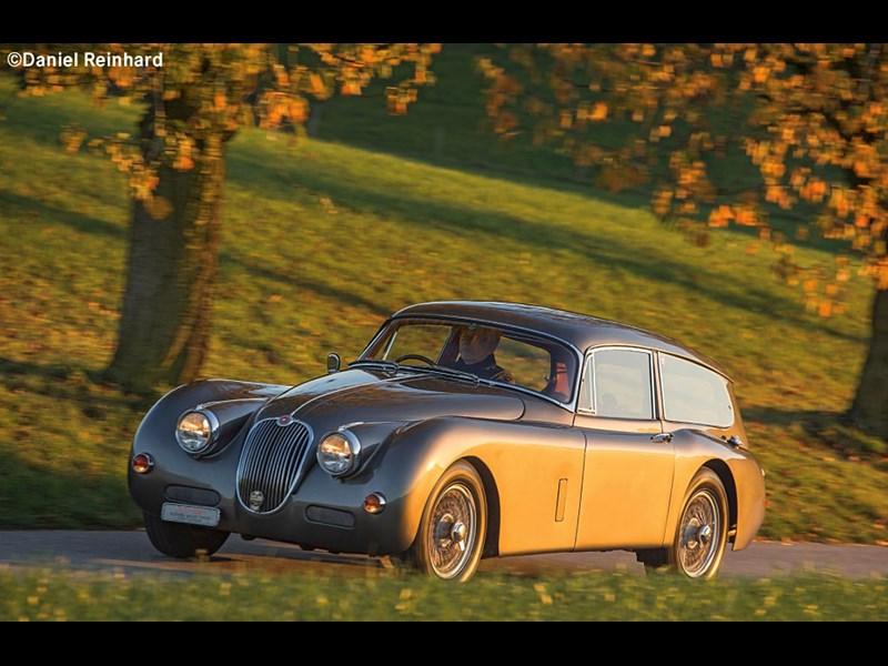 jaguar xk150 tow car front