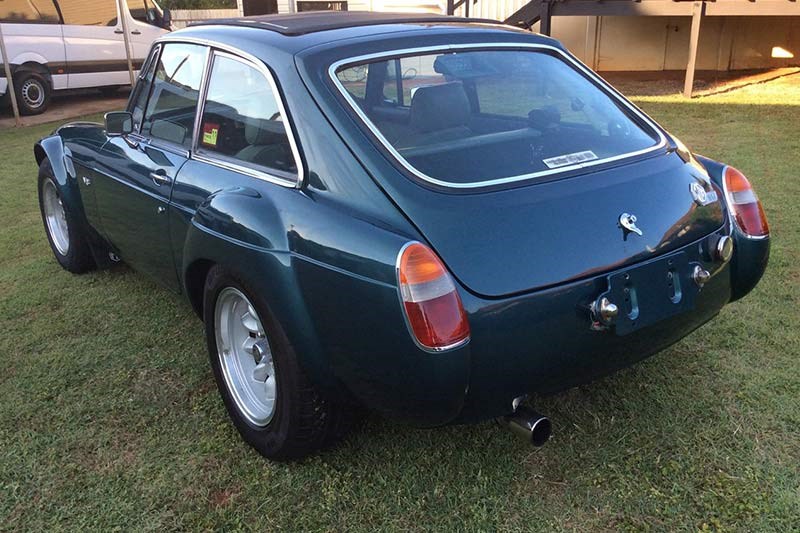 mgb gt