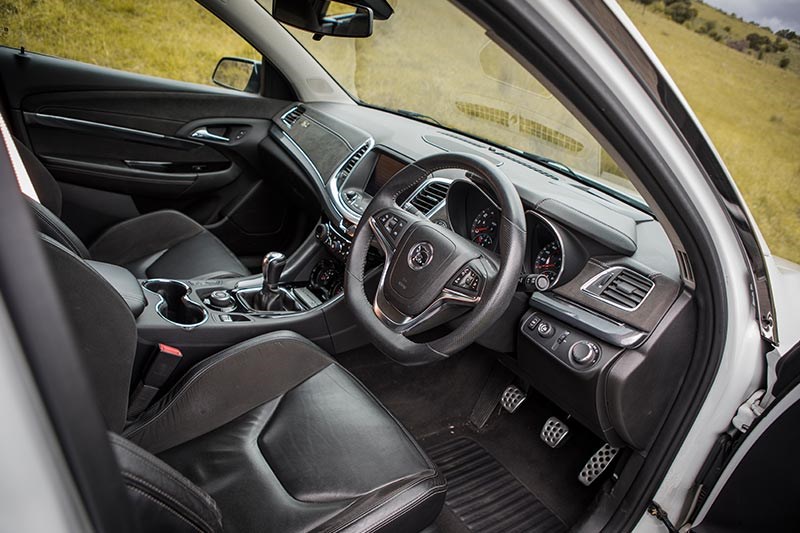 r8 clubpsort interior