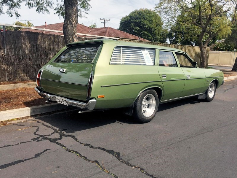 vj valiant wagon