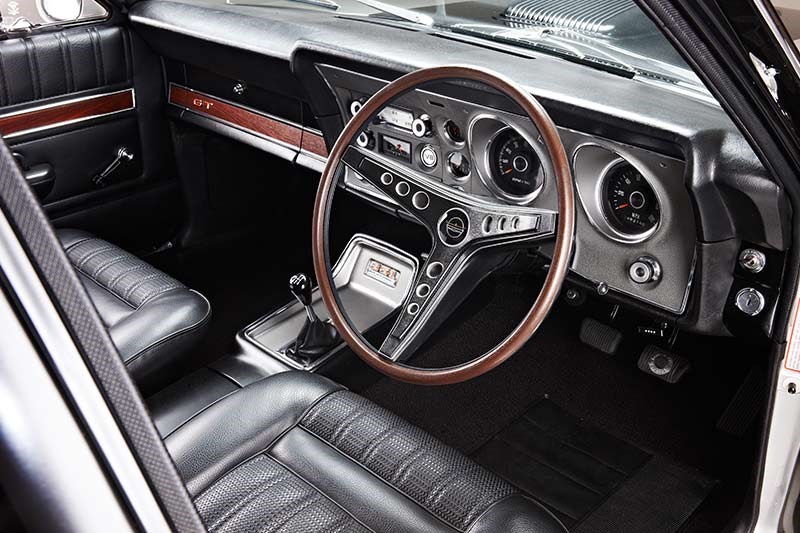 ford falcon xy gt interior front