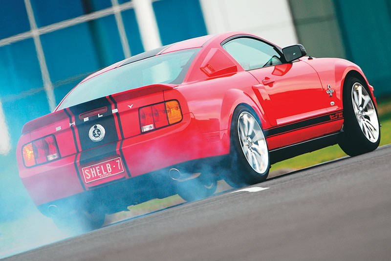 shelby gt500 super snake burnout