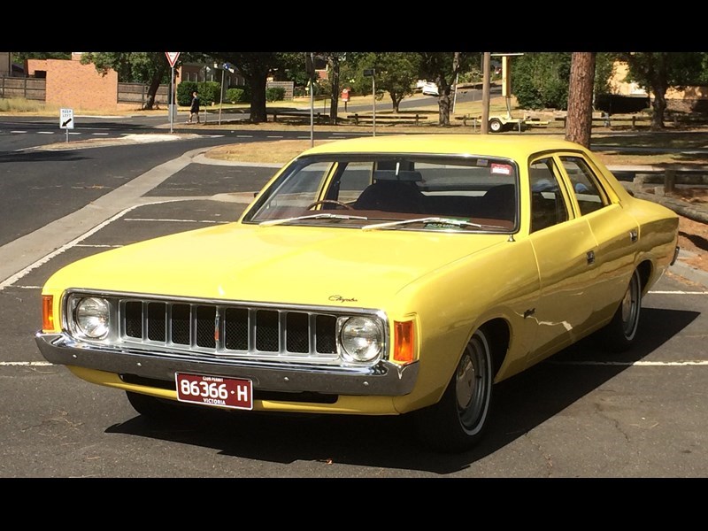 VK Valiant Ranger sedan.