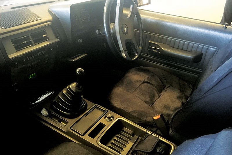 ford falcon xe interior front