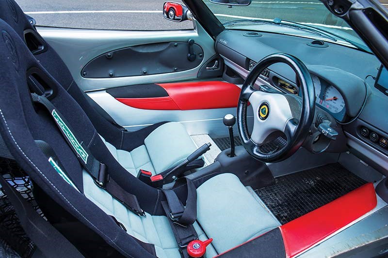 lotus elise interior