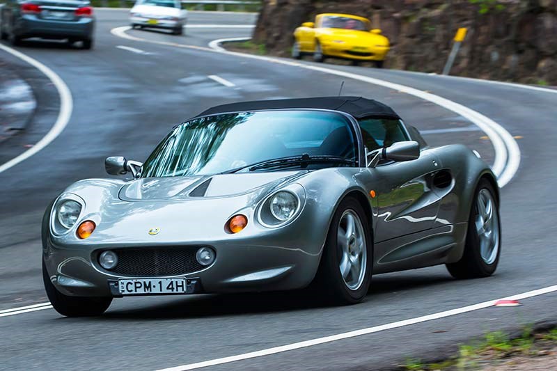 lotus elise onroad