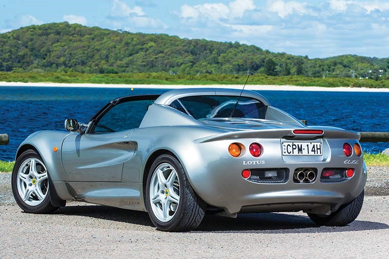 lotus elise rear