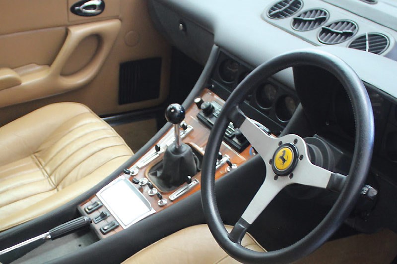 ferrari 365 gt4 interior